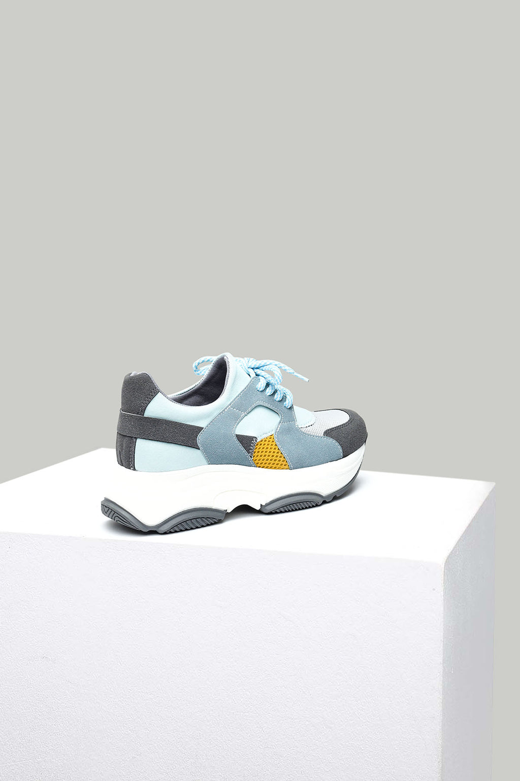 Yüksek Tabanlı Renkli Kadın Deri Sneaker