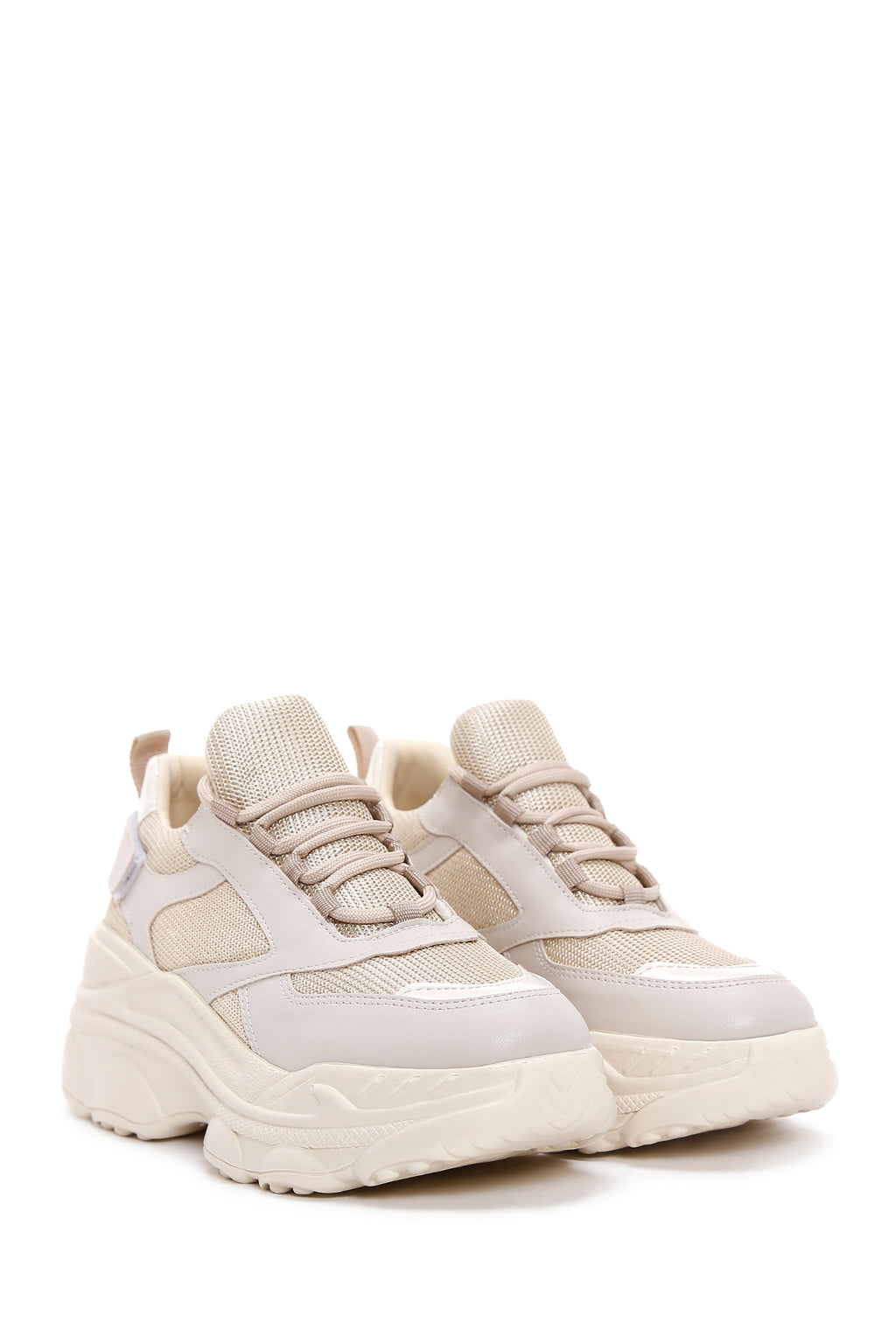 Kadın Bej Bağcıklı Kalın Tabanlı Sneaker