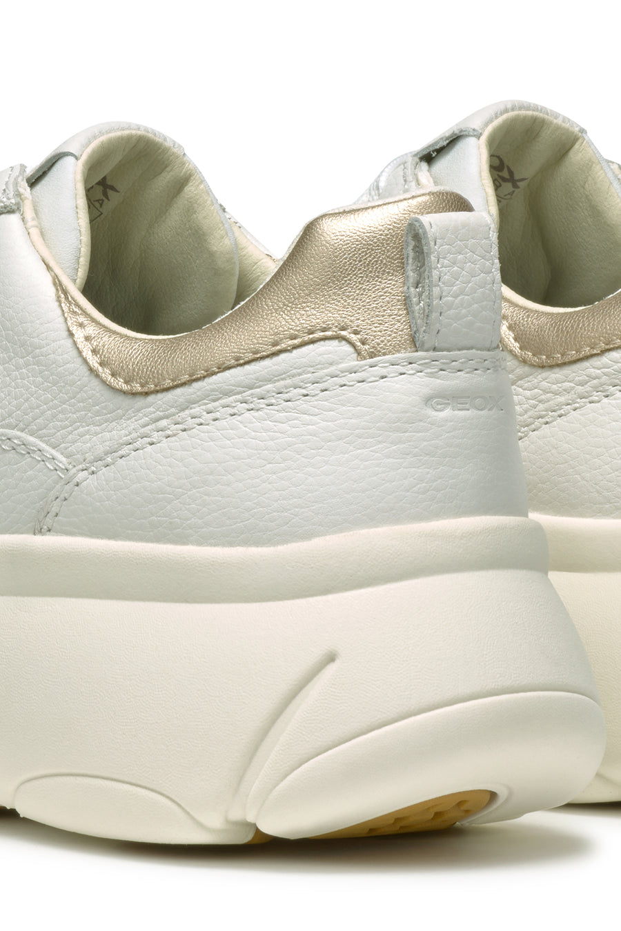 Geox Kadın Beyaz Nebula 2.0 X Kalın Tabanlı Bağcıklı Deri Sneaker