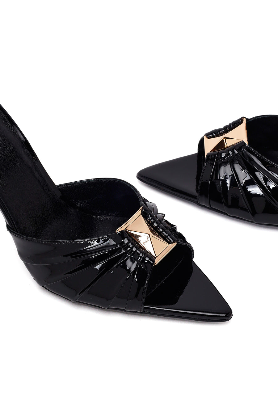 Woman Black Thin-Heeled Patent Leather Leather Slipper