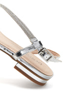Kadın Gümüş Taşlı Düz Sandalet | Derimod