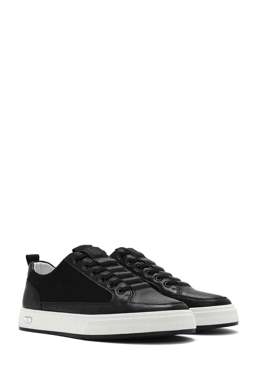 Men's Black Lace-up Leather Sneaker