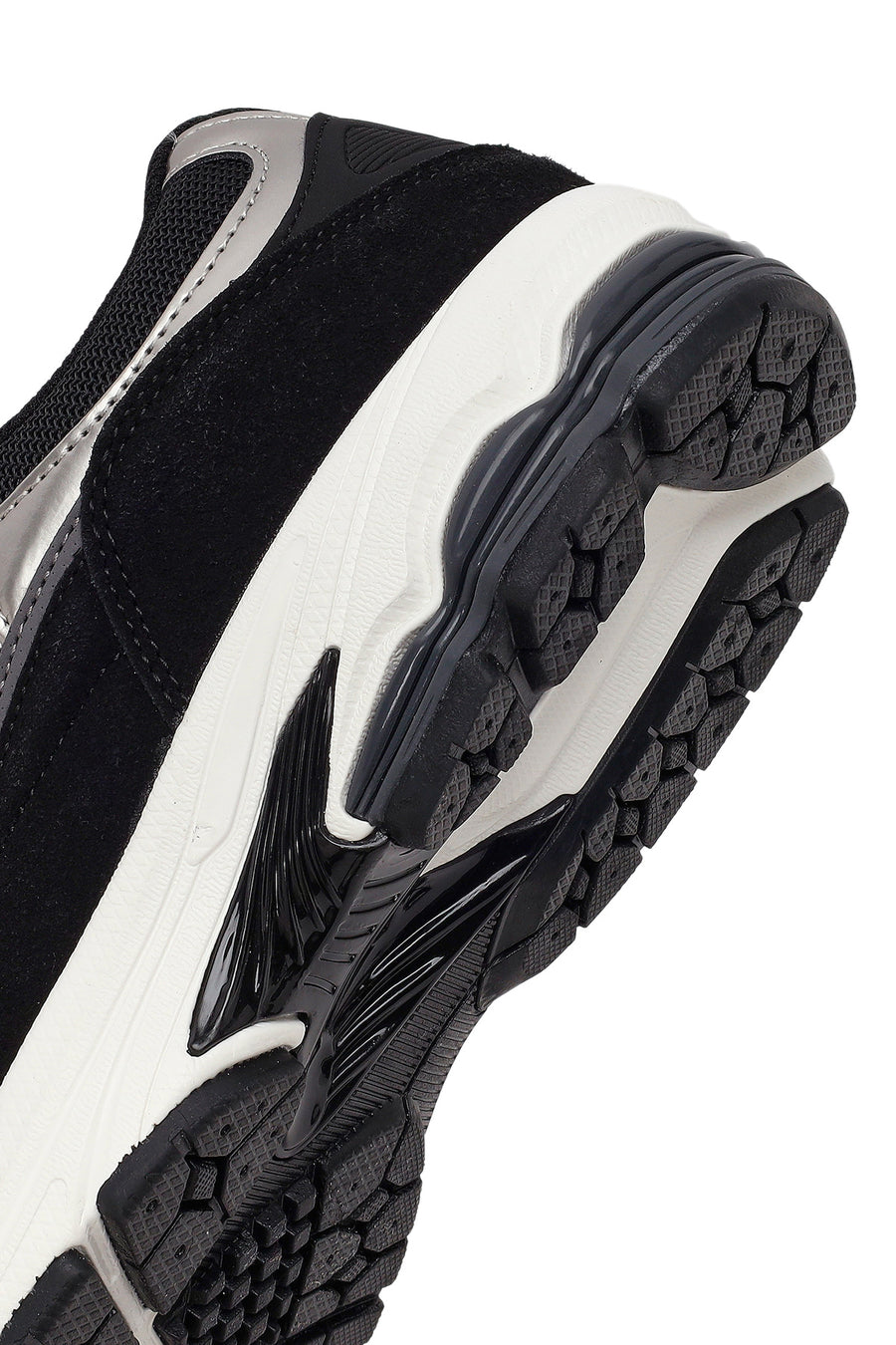 Male Black Thick-Soled Lace-Up Sneaker