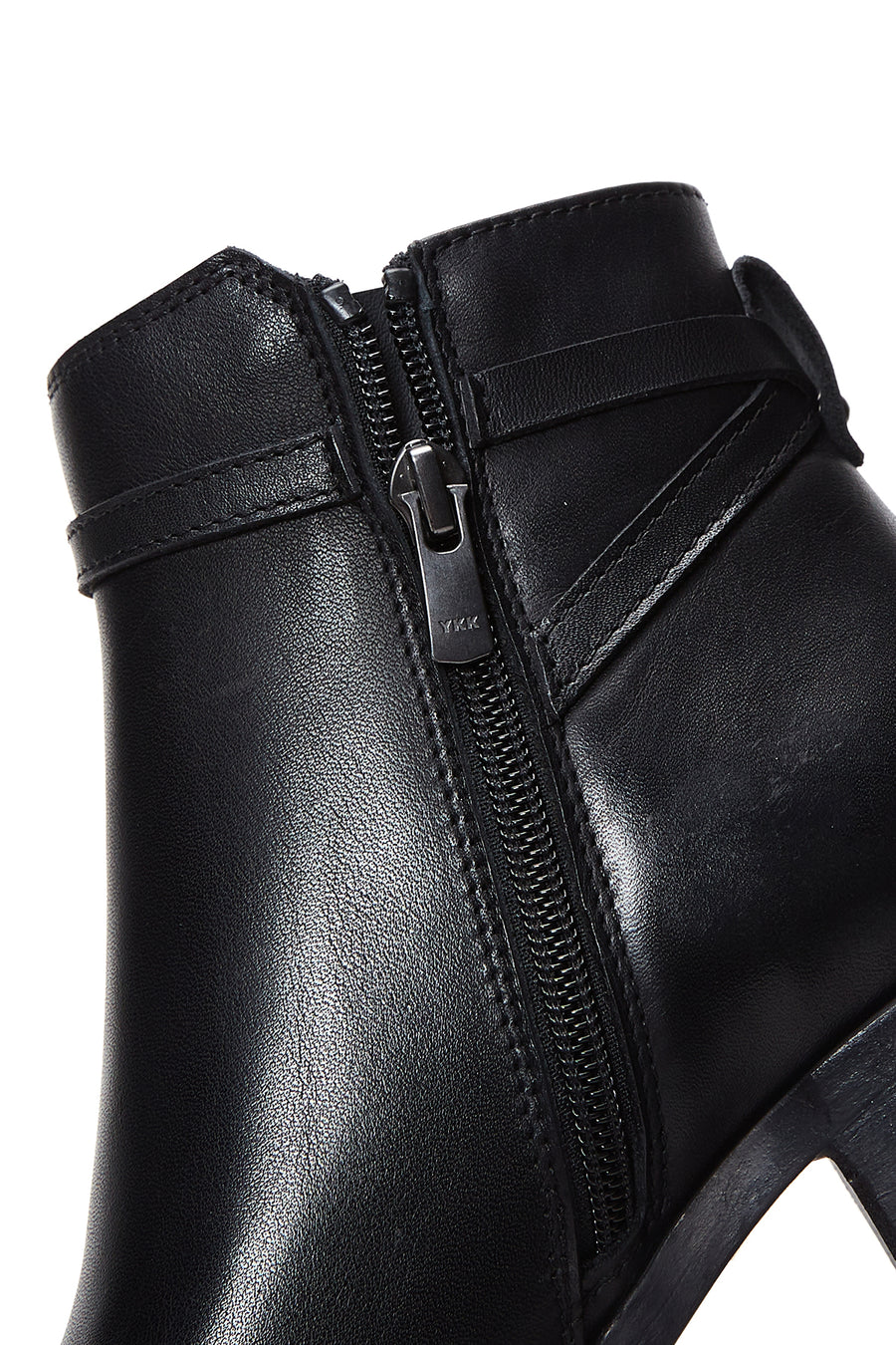 Kadın Siyah Fermuarlı Kısa Topuklu Deri Bot