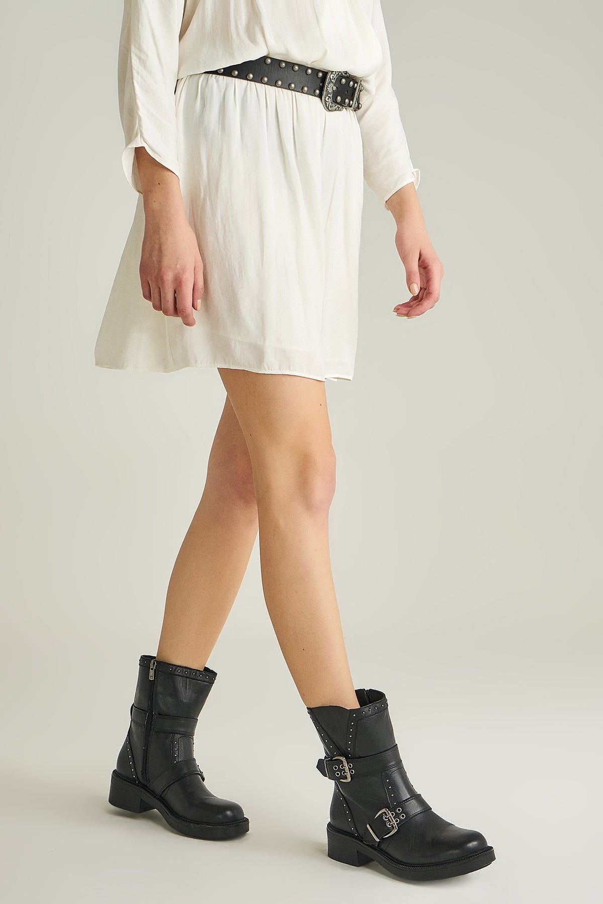 Women's Leather Boots with Studs and Buckle Detail 18WFD226218 | Derimod