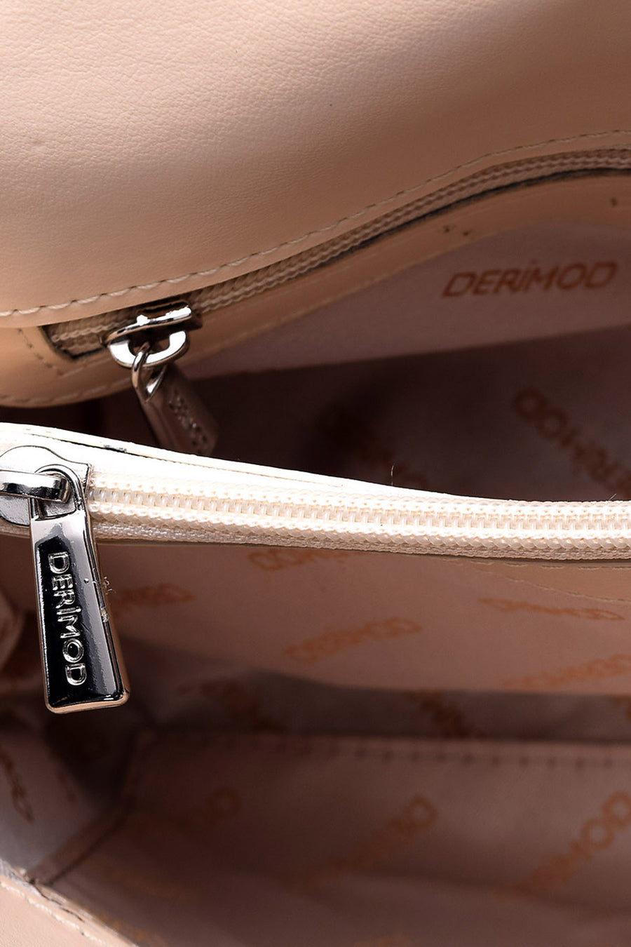 Women's Quilted Chain Bag