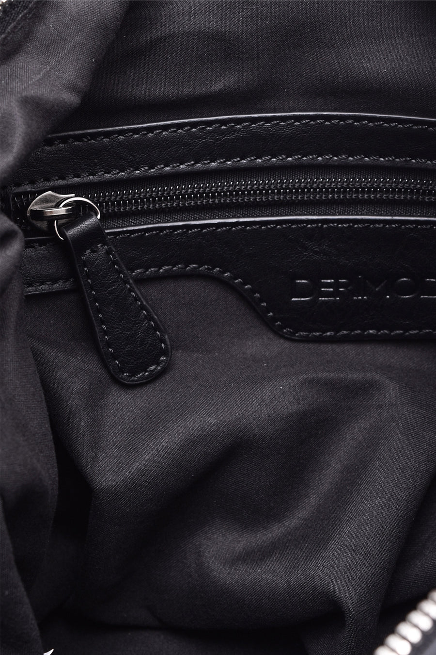Women's Staple Detailed Shoulder Bag