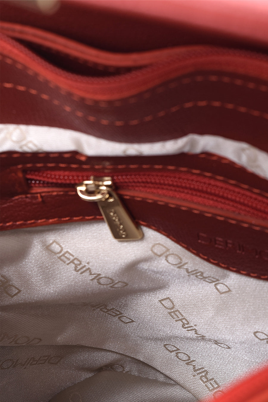 Women's Red Shoulder Bag