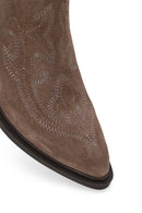 Woman Mink Short Chunky-Heeled Embroidered Suede Cowboy Boots | Derimod