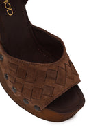 Woman Tan Ankle-Buckle Chunky-Heel Suede Sandal | Derimod