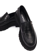 Kadın Siyah Kalın Tabanlı Deri Maskülen Loafer | Derimod