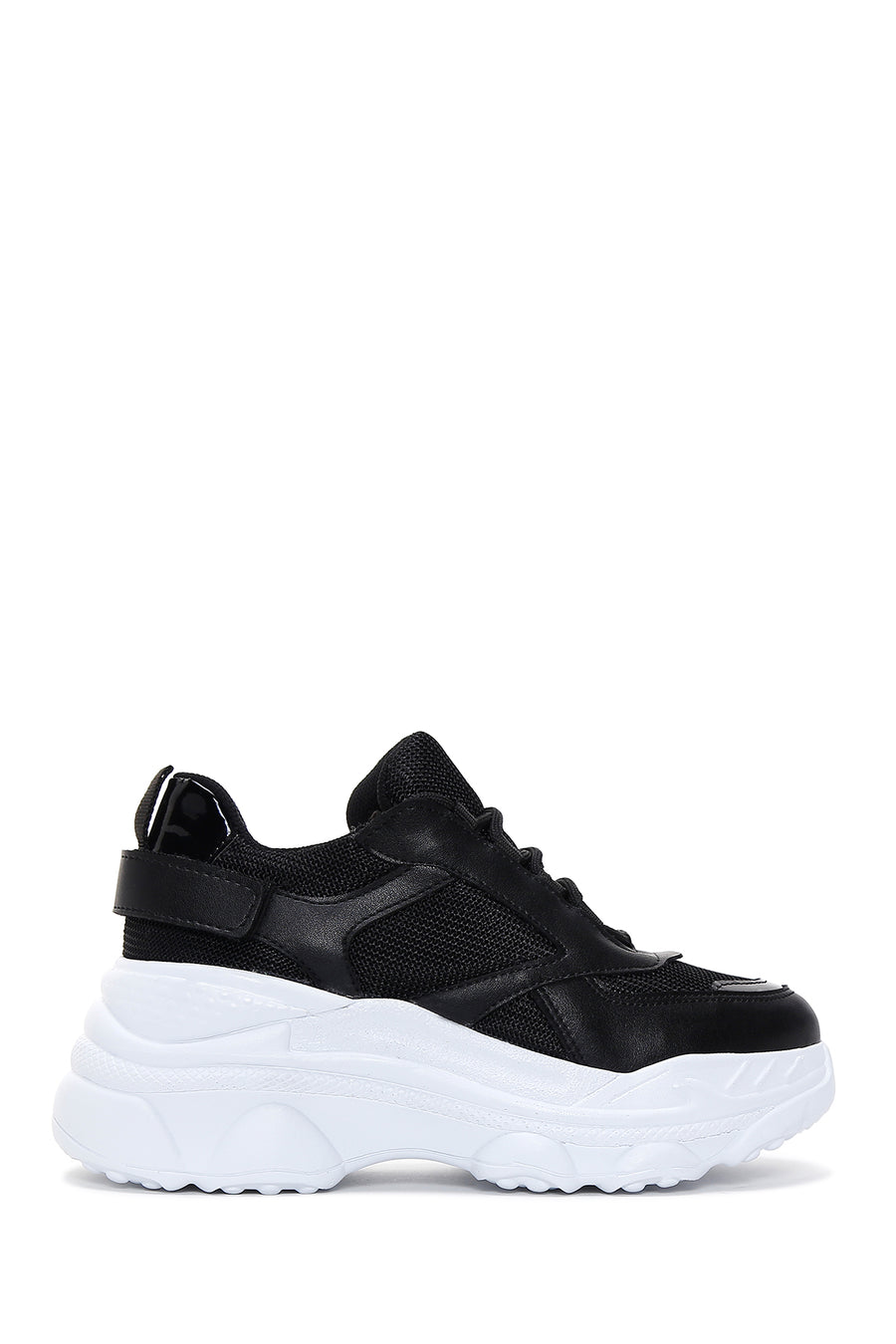 Kadın Siyah Bağcıklı Kalın Tabanlı Sneaker 26PFE220114 | Derimod