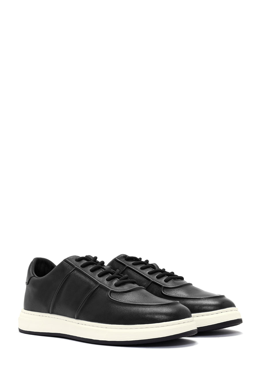 
Men's Black Lace-Up Leather Sneaker
