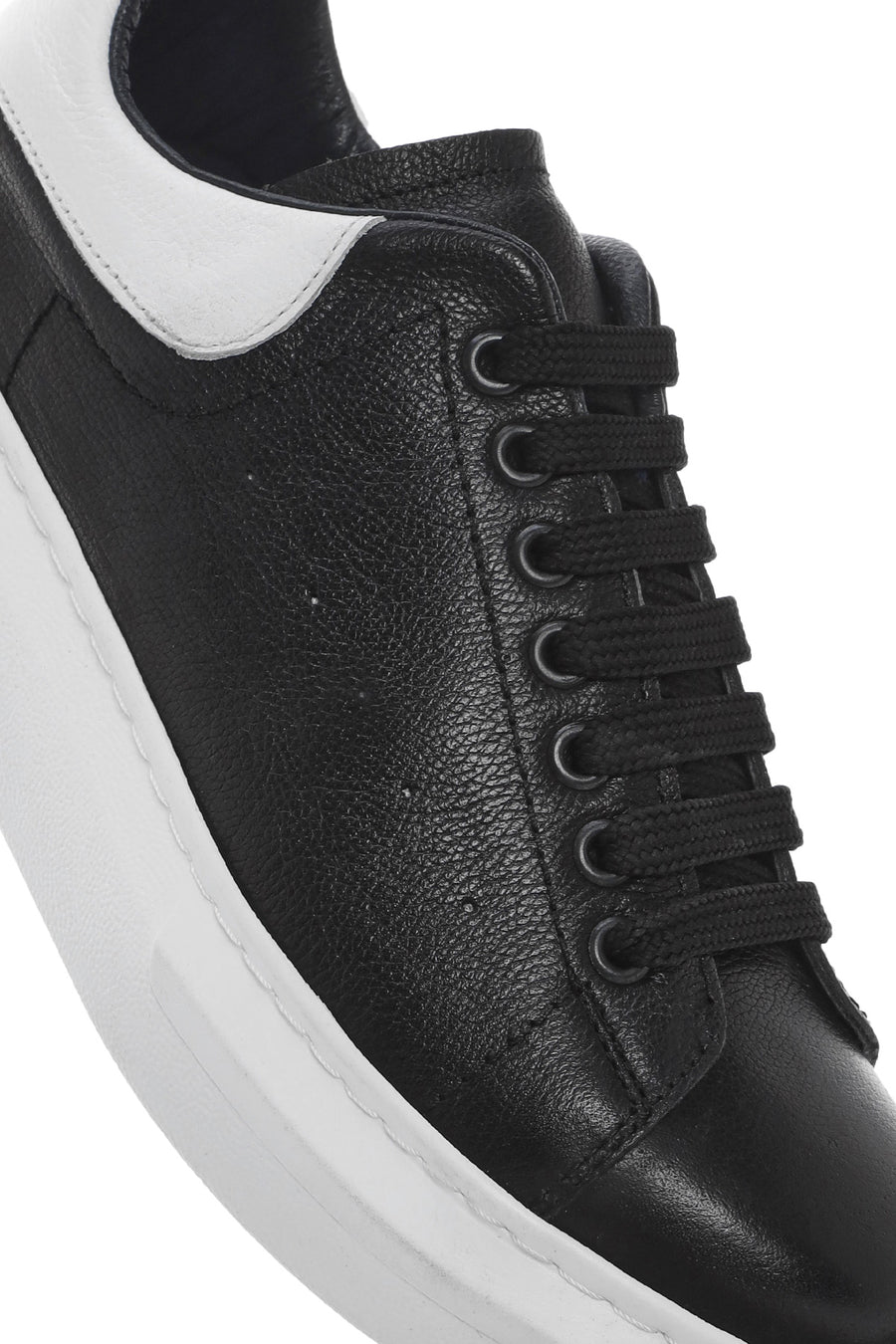 Men's Black Lace-up Thick-Sole Leather Sneaker