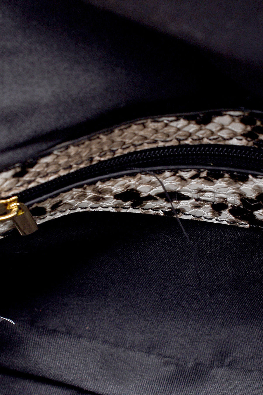 Women's Snakeskin Patterned Crossbody Bag