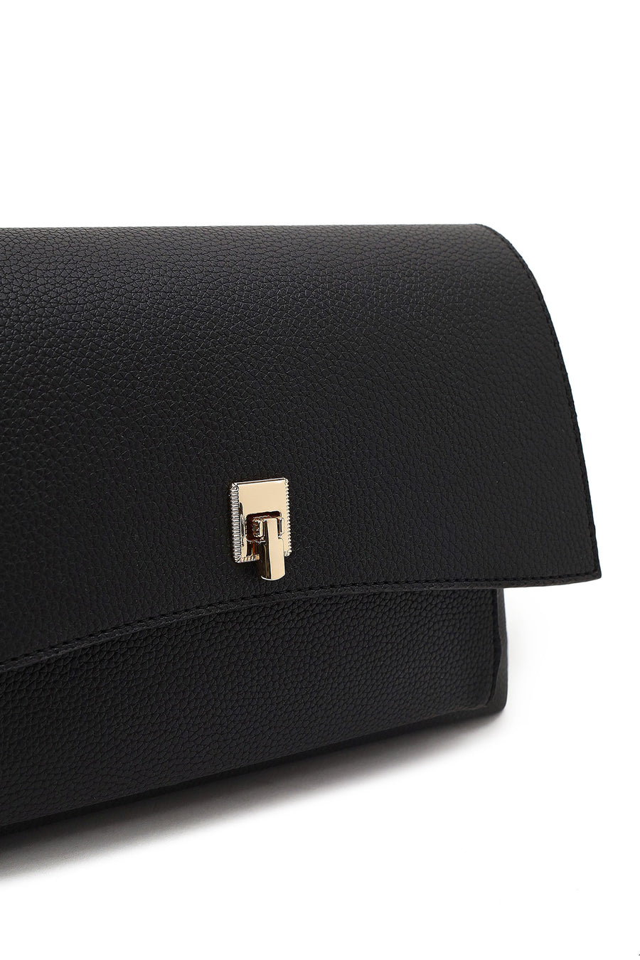 Woman Black Long-Strap Classic Crossbody Bag