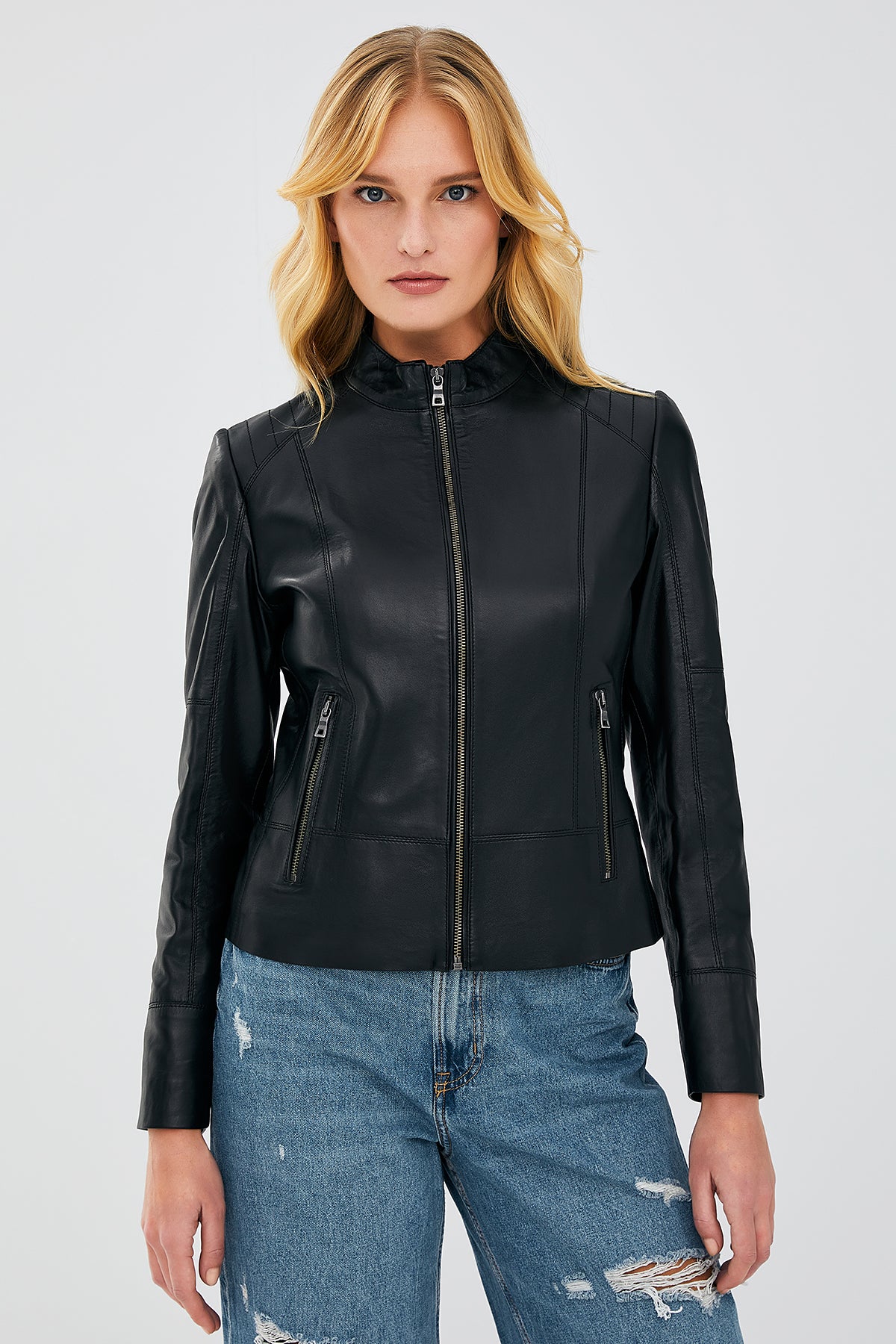 Mary Women's Black Short Leather Jacket 22SGE59611M | Derimod
