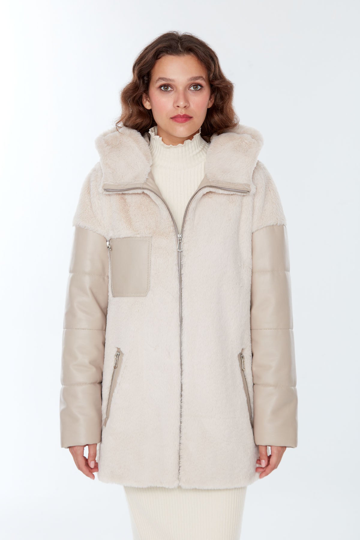 Chamonix Kadın Bej Kapüşonlu Teddy Deri Kaban