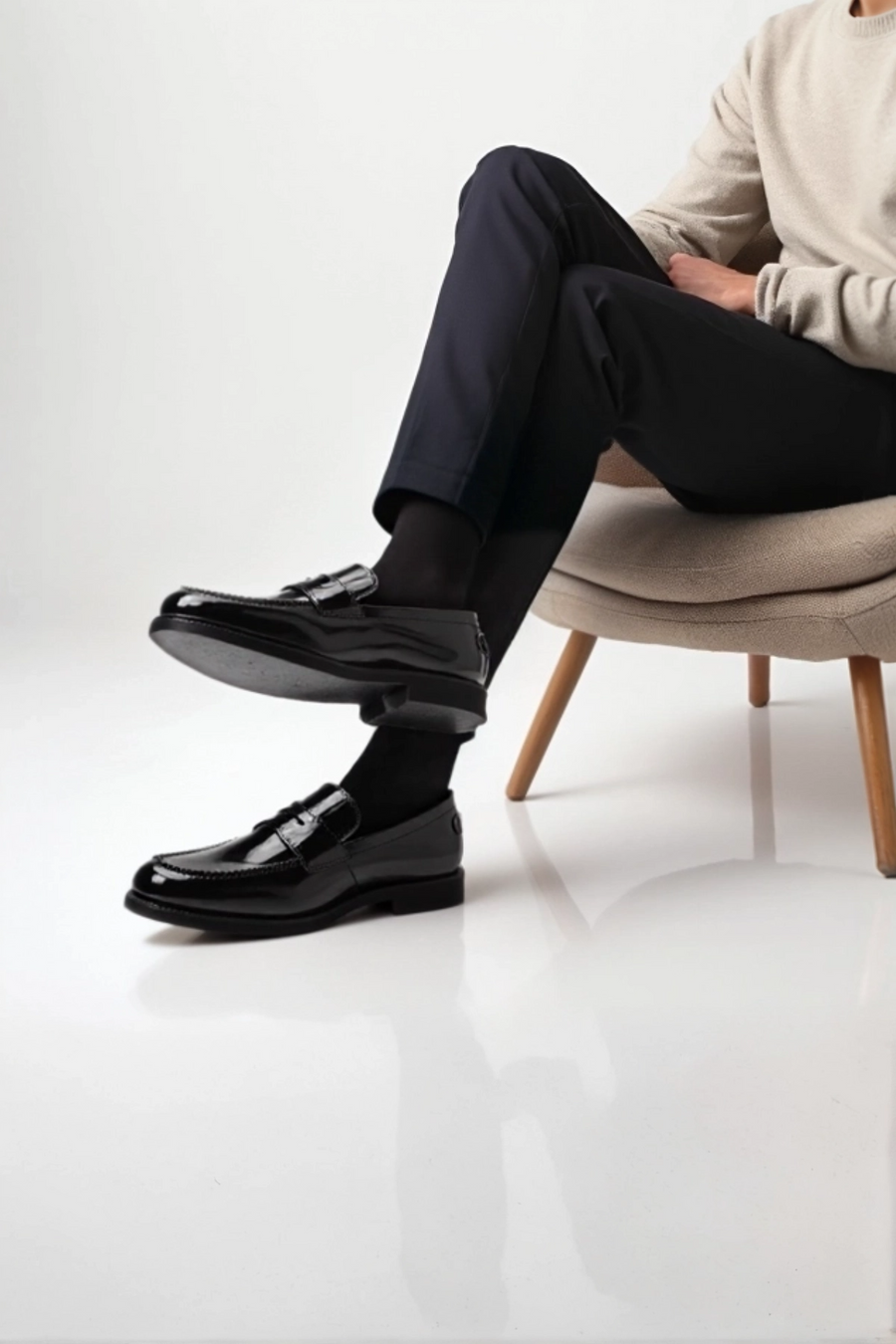 Men's Black Leather Classic Loafer