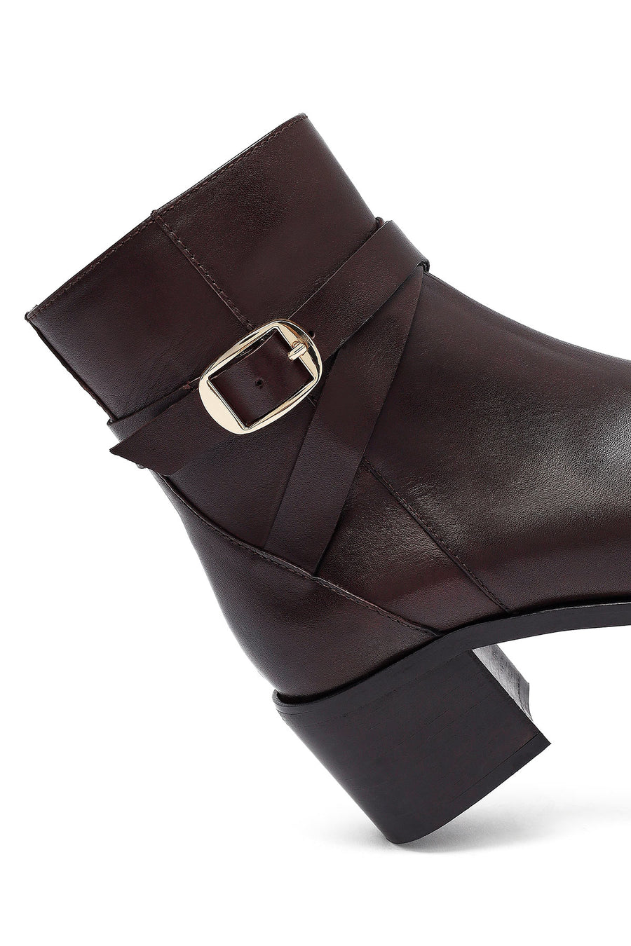 Woman Brown Zip Closure Chunky Heeled Leather Boots