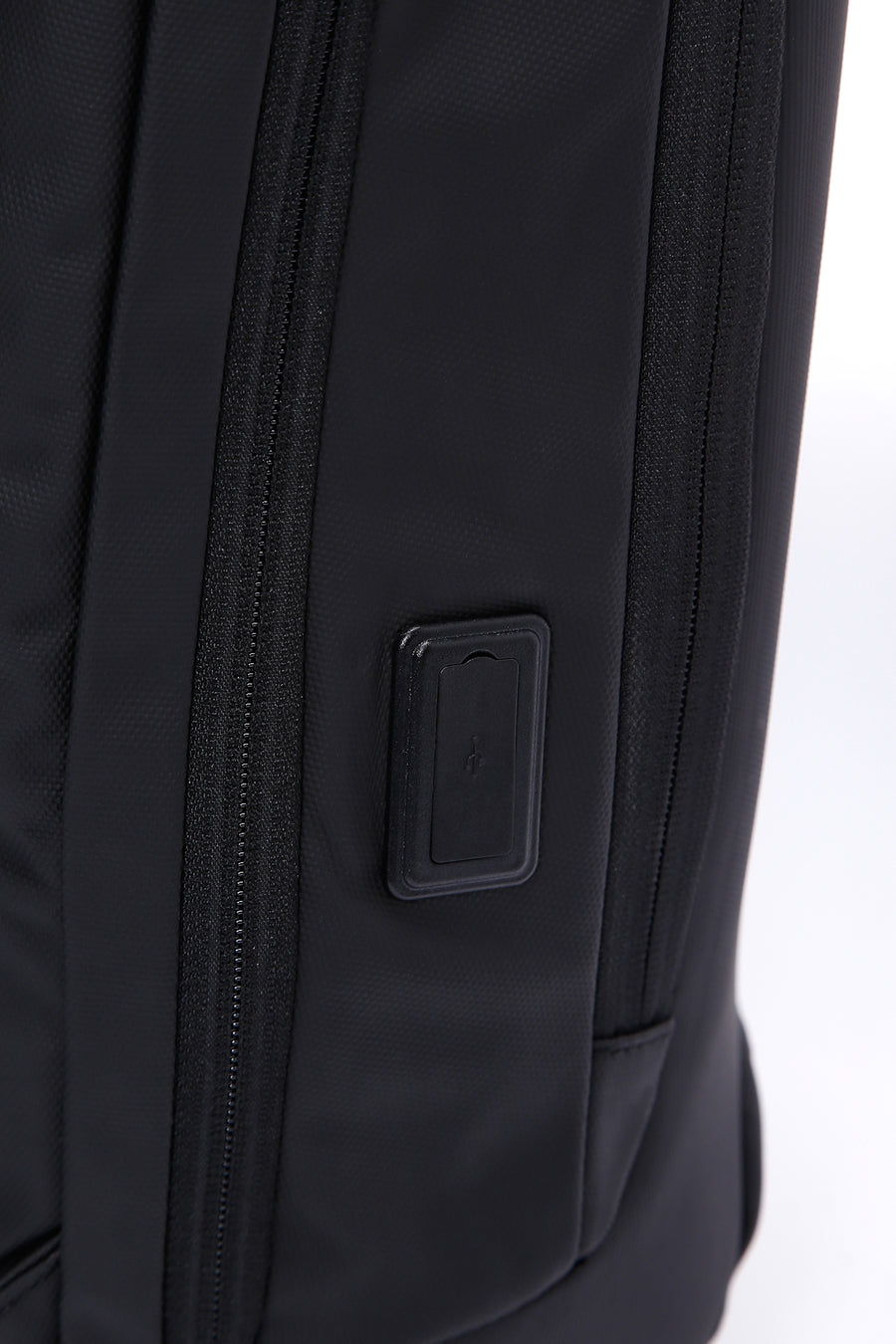 D-Pack Unisex Black Technological Hardcase Backpack