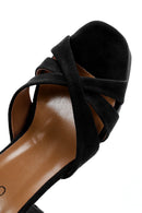 Kadın Siyah Süet Deri Kalın Topuklu Platform Sandalet | Derimod