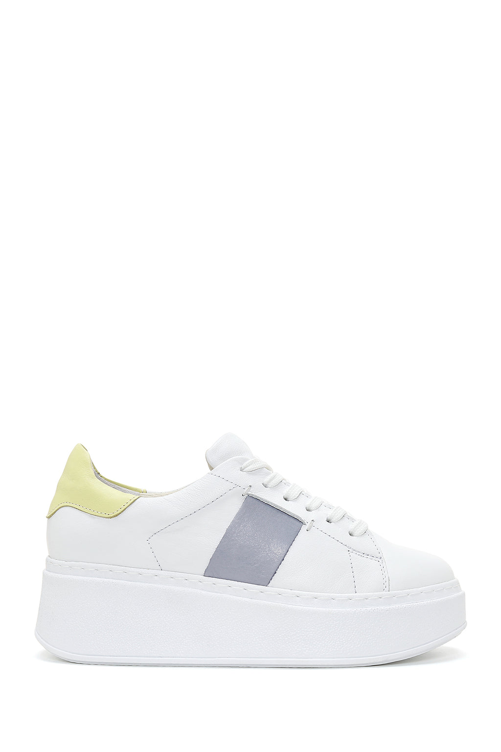 Kadın Beyaz Deri Kalın Tabanlı Sneaker