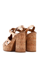 Kadın Pembe Altın Deri Platform Topuklu Sandalet | Derimod