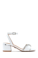 Kadın Beyaz Kalın Topuklu Sandalet | Derimod