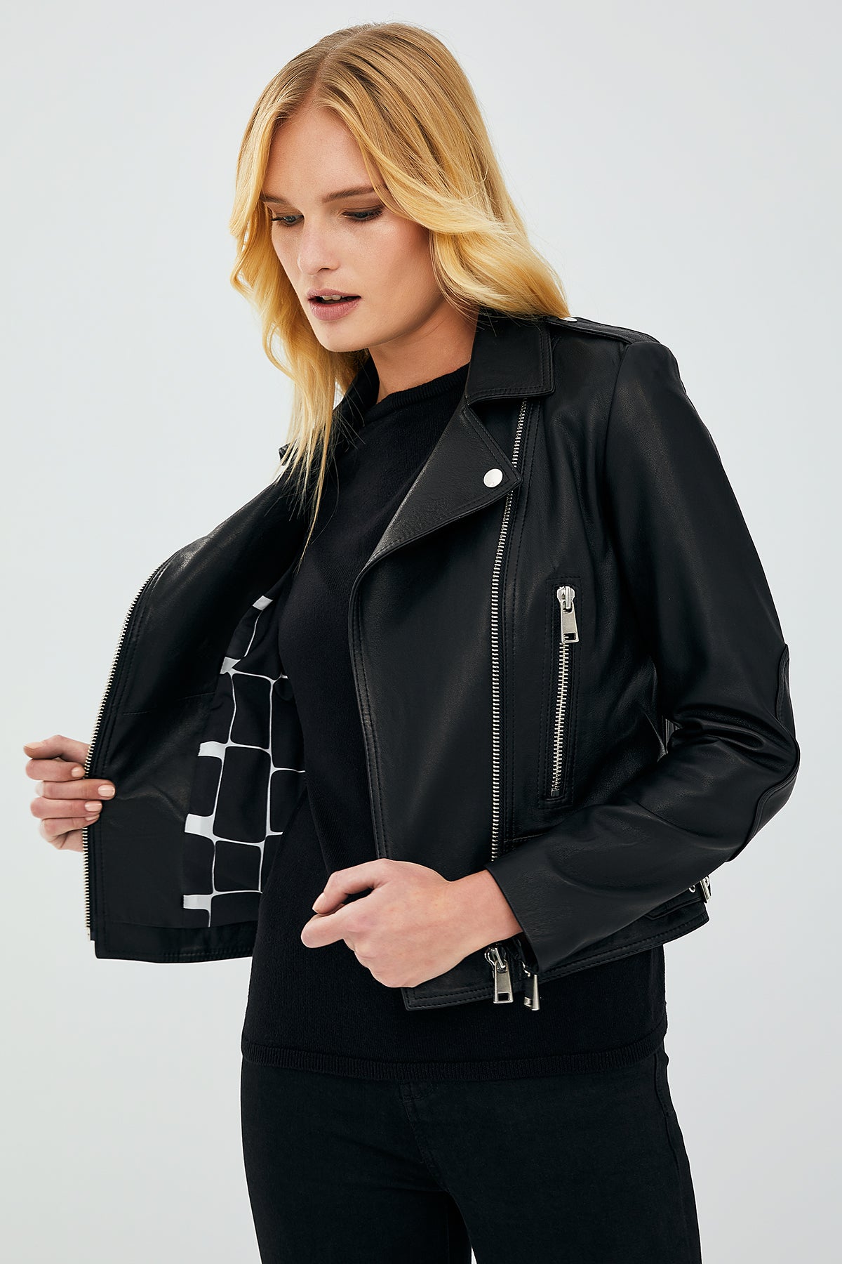 Latoya Kadın Siyah Slim-Fit Biker Deri Ceket