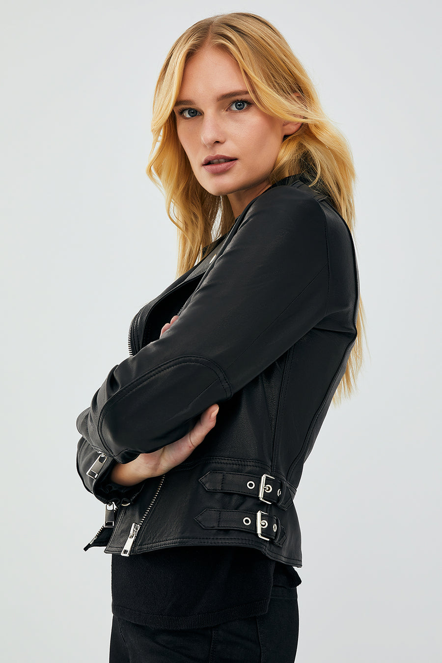 Latoya Kadın Siyah Slim-Fit Biker Deri Ceket