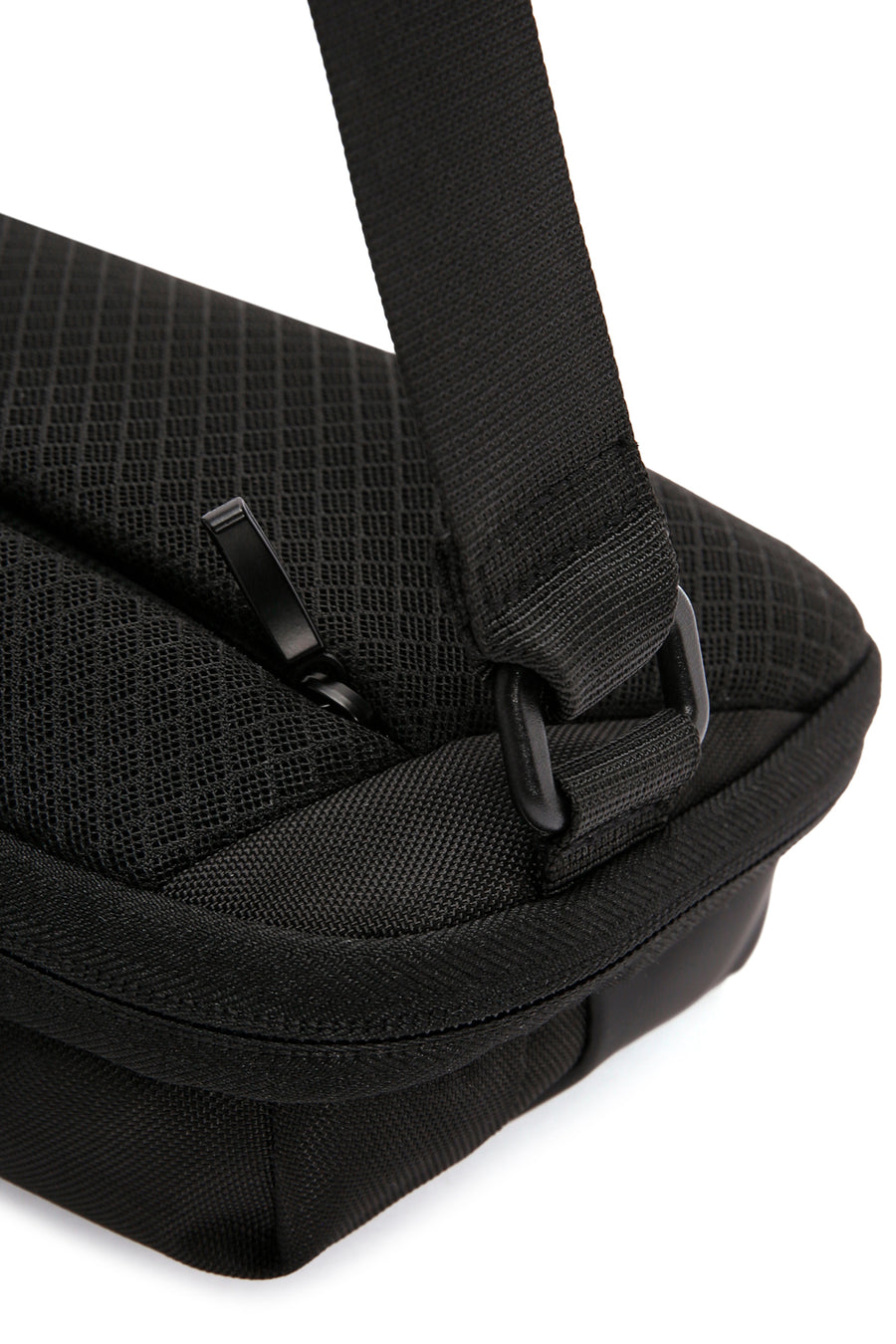 D-Pack Men's Black Waist Bag