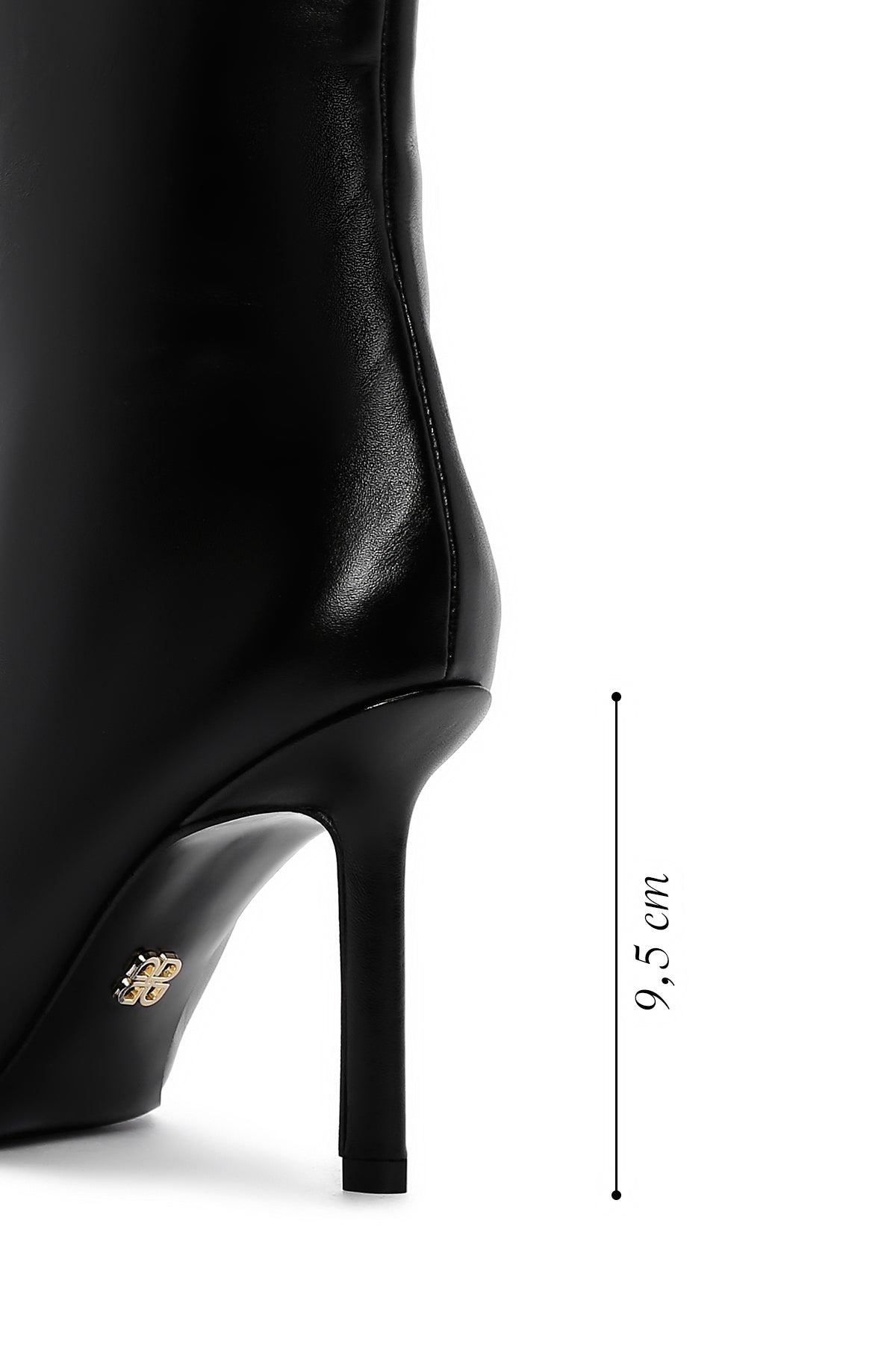 Kadın Siyah İnce Topuklu Deri Bot