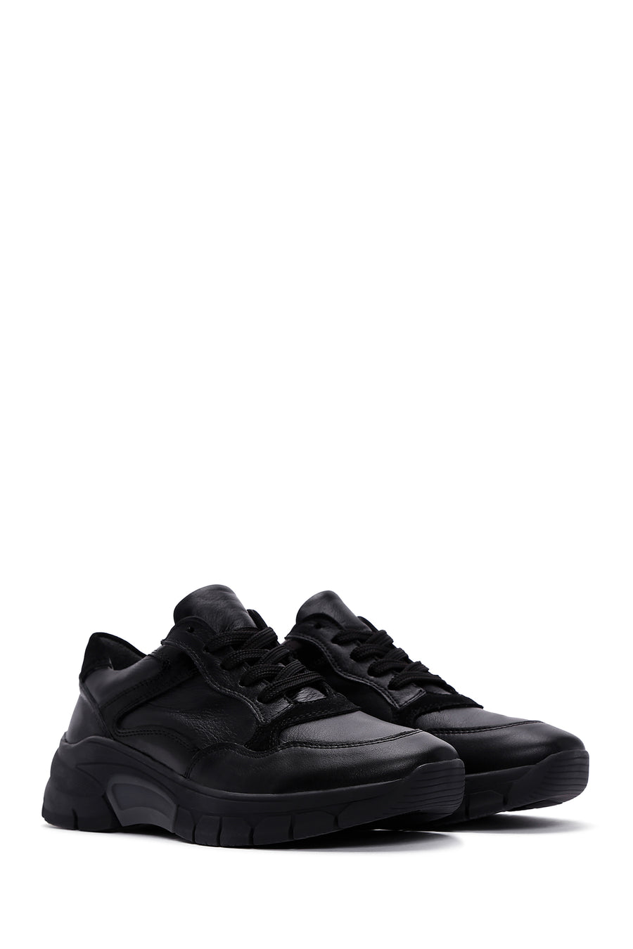 Women's Black Leather Sneaker