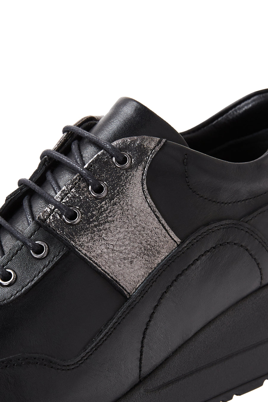 Kadın Siyah Deri Kalın Tabanlı Sneaker