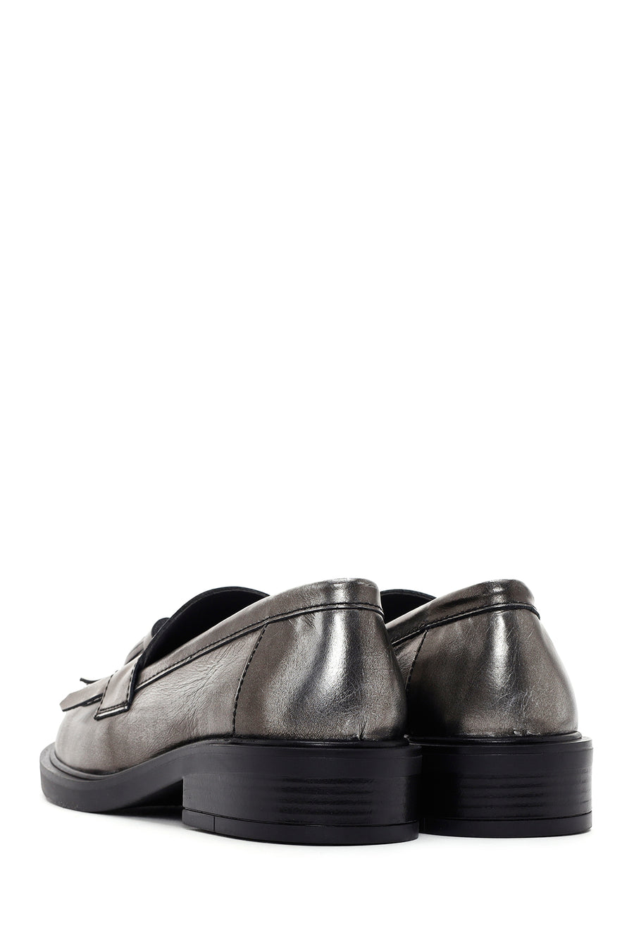 Kadın Gümüş Deri Püsküllü Maskülen Loafer