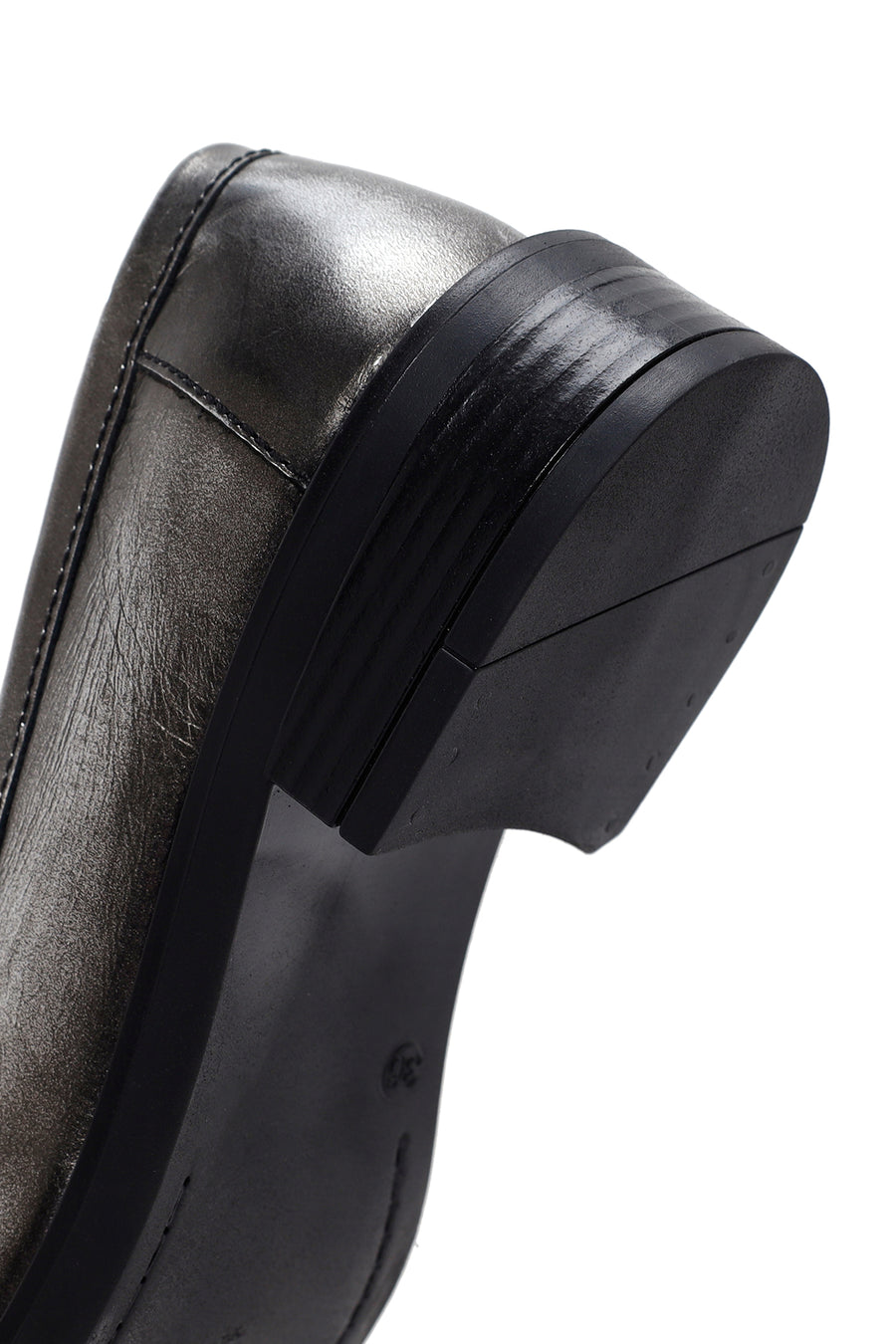 Kadın Gümüş Deri Püsküllü Maskülen Loafer