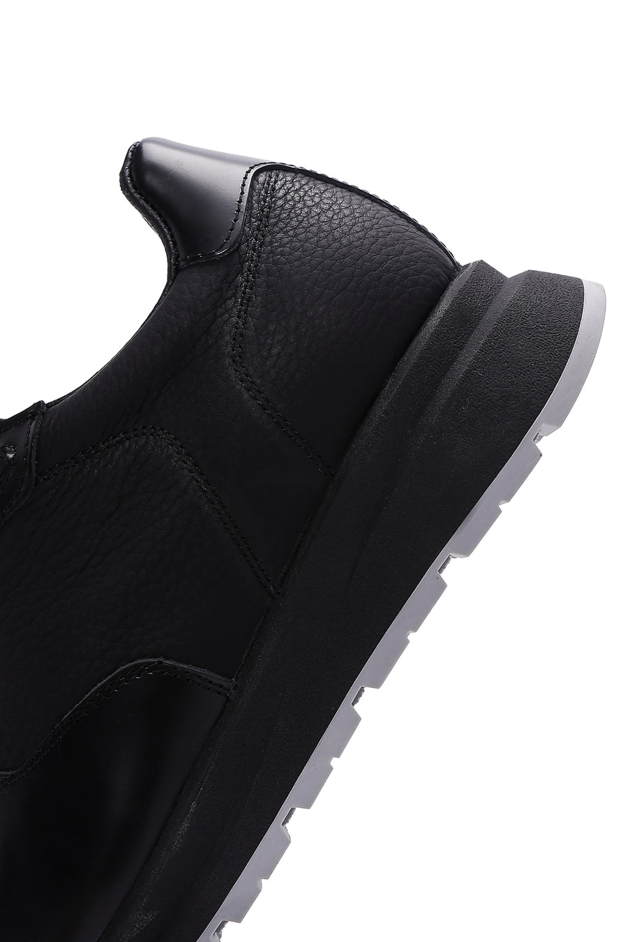 Men's Black Leather Casual Sneaker