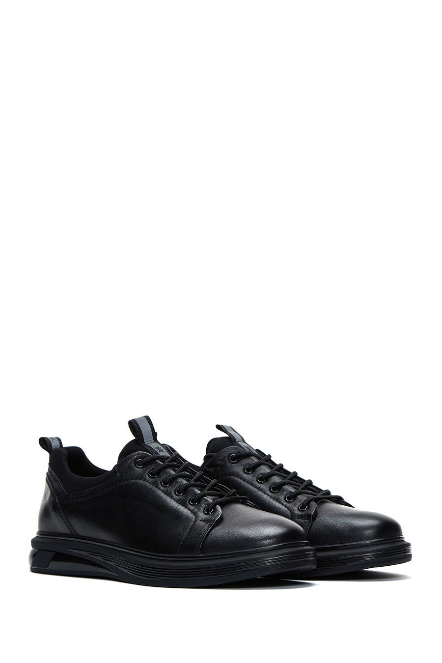 Men's Black Leather Casual Sneaker