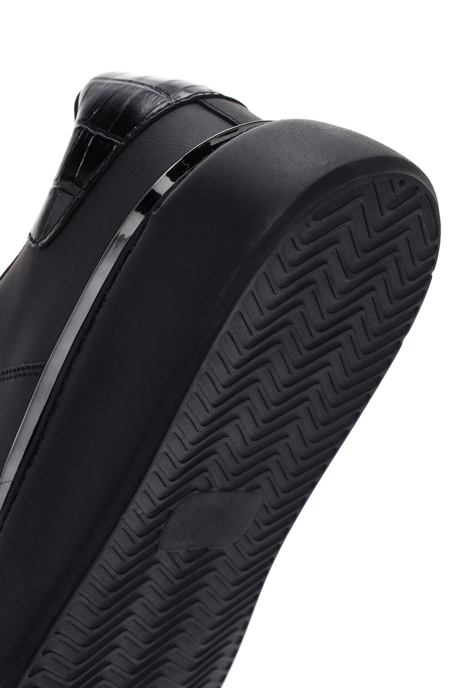 Men's Black Lace-Up Thick Sole Sneaker