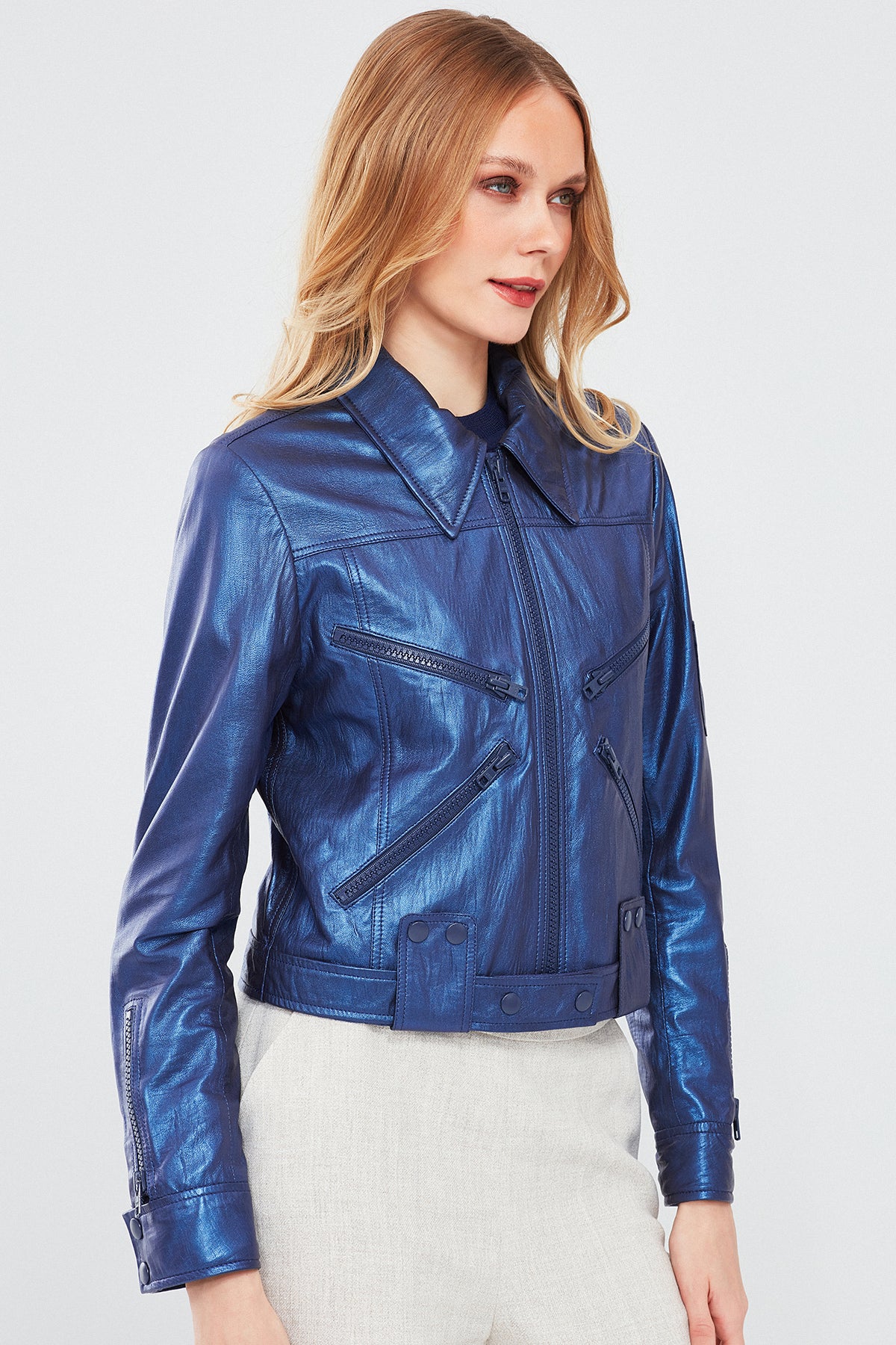 Sirena Kadın Lacivert Kısa Deri Ceket