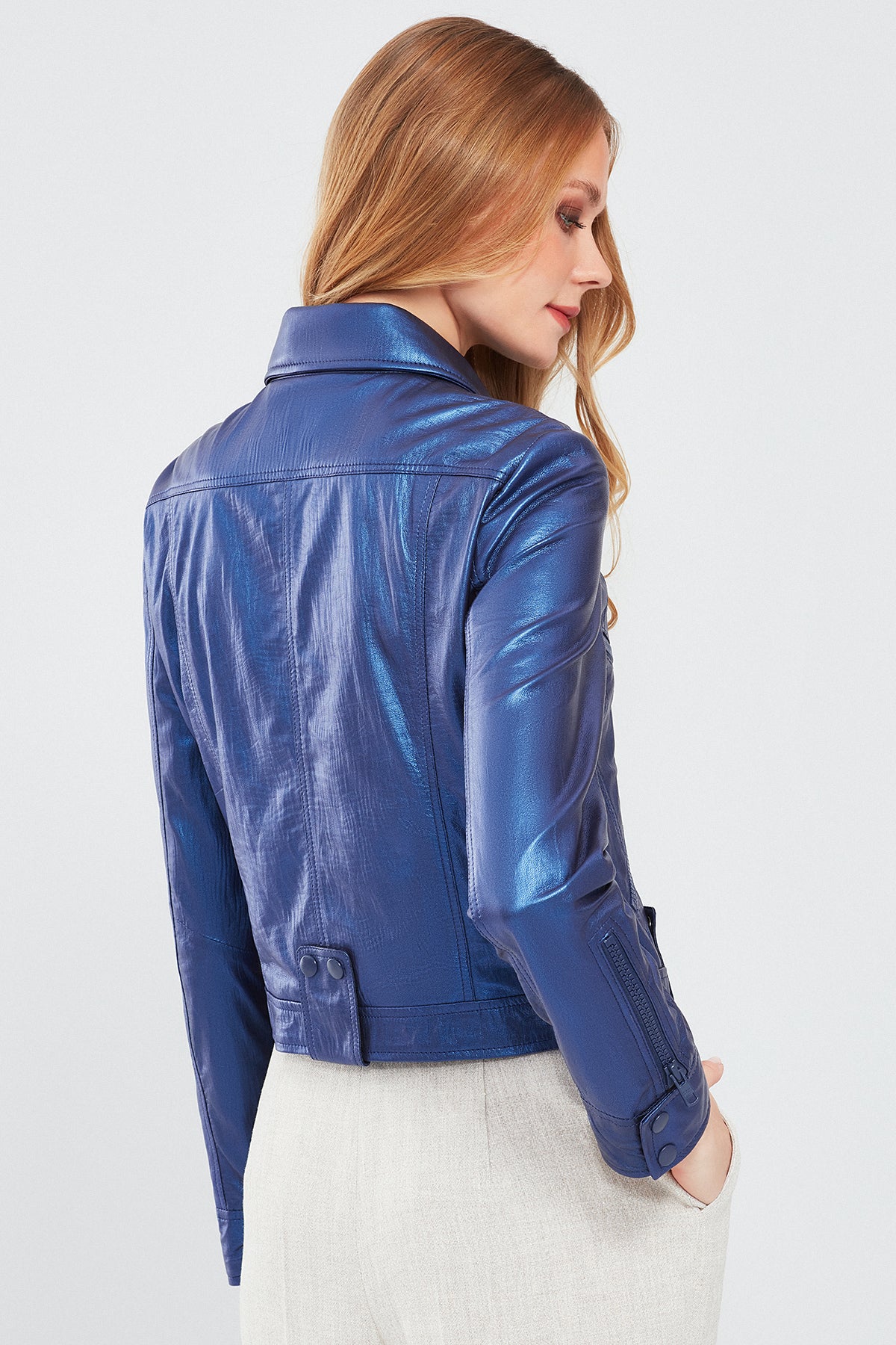 Sirena Kadın Lacivert Kısa Deri Ceket
