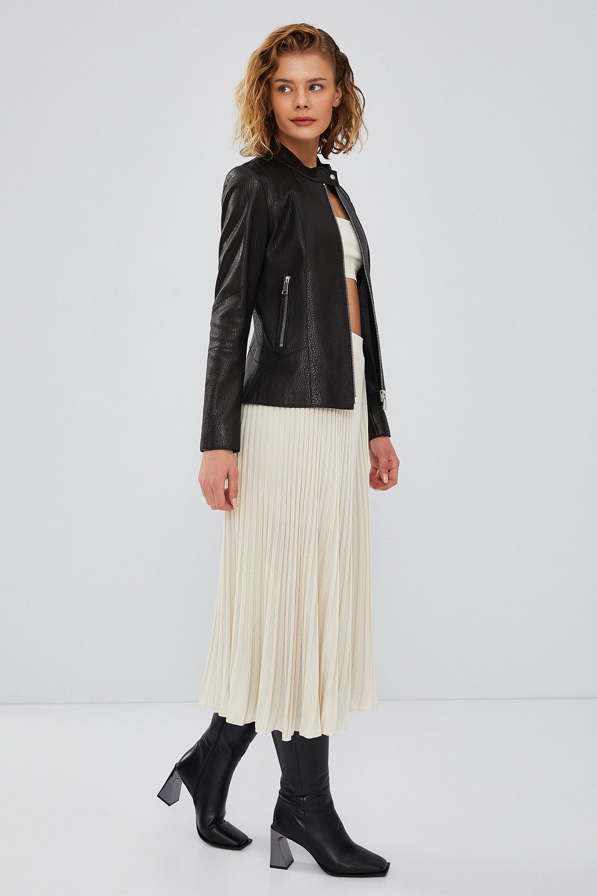 Pam Kadın Siyah Kısa Deri Ceket