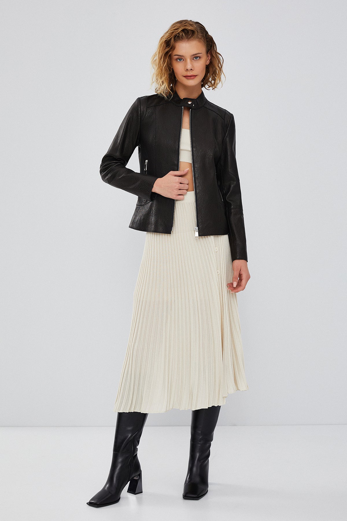 Pam Kadın Siyah Kısa Deri Ceket