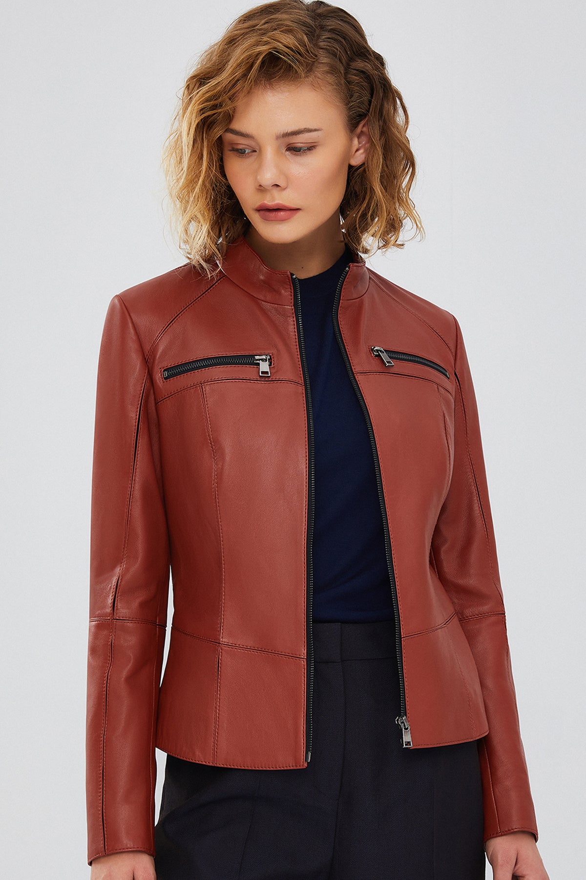 Eva Kadın Kahverengi Slim-Fit Kısa Deri Ceket 23WGD5453U4 | Derimod