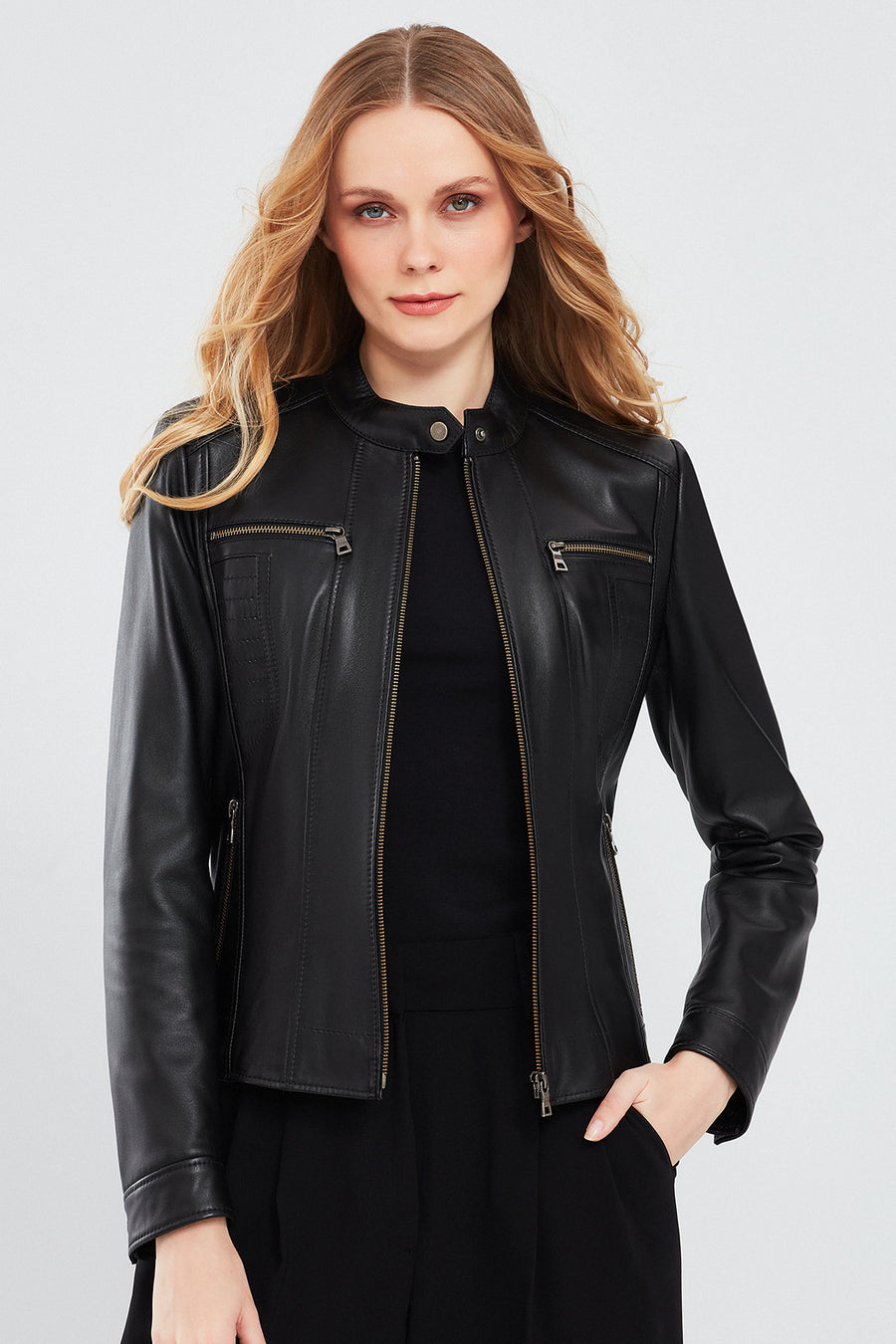 Marlyn Women's Black Short Leather Jacket 23WGE51331M | Derimod