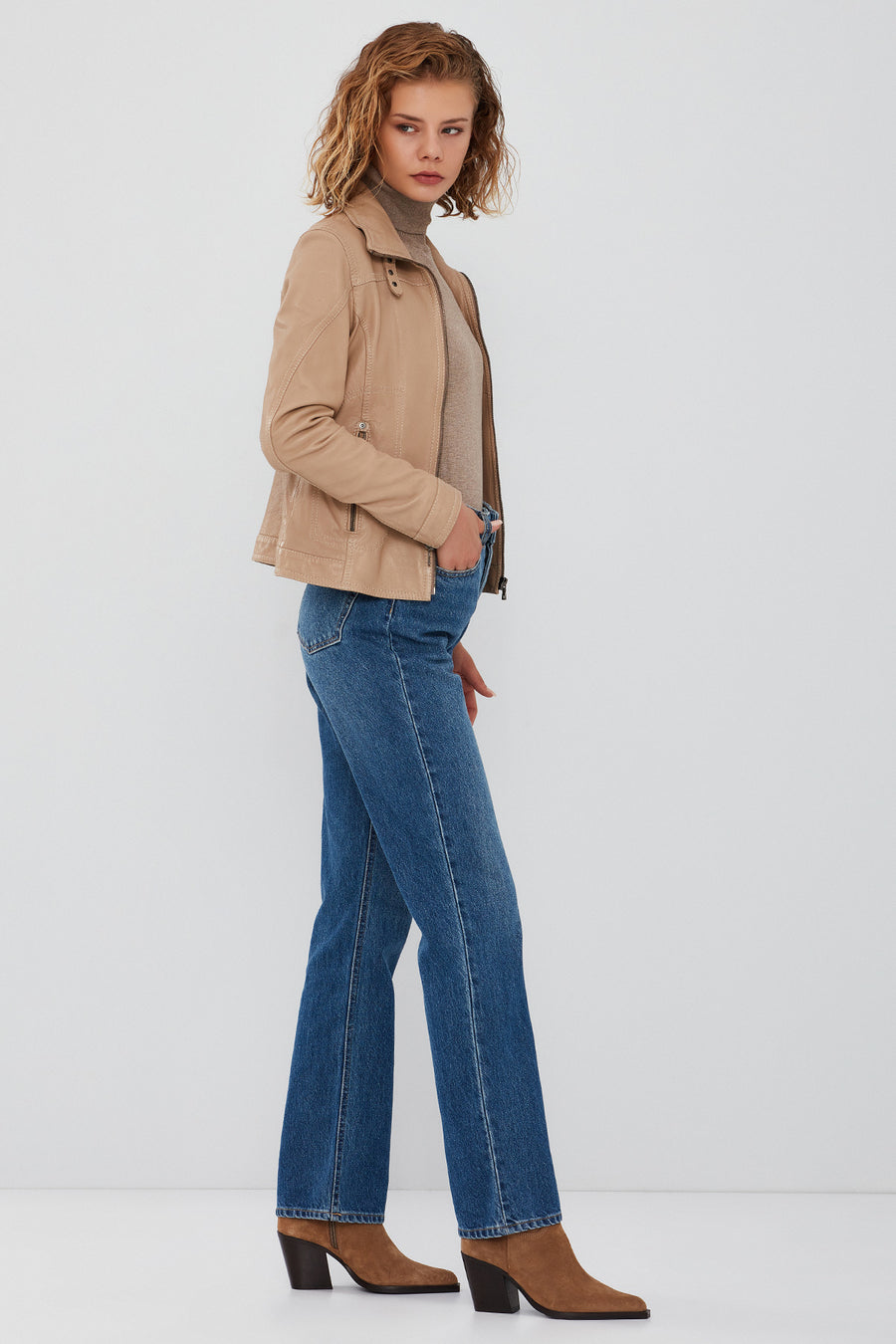 Fiesta Women's Beige Short Leather Jacket