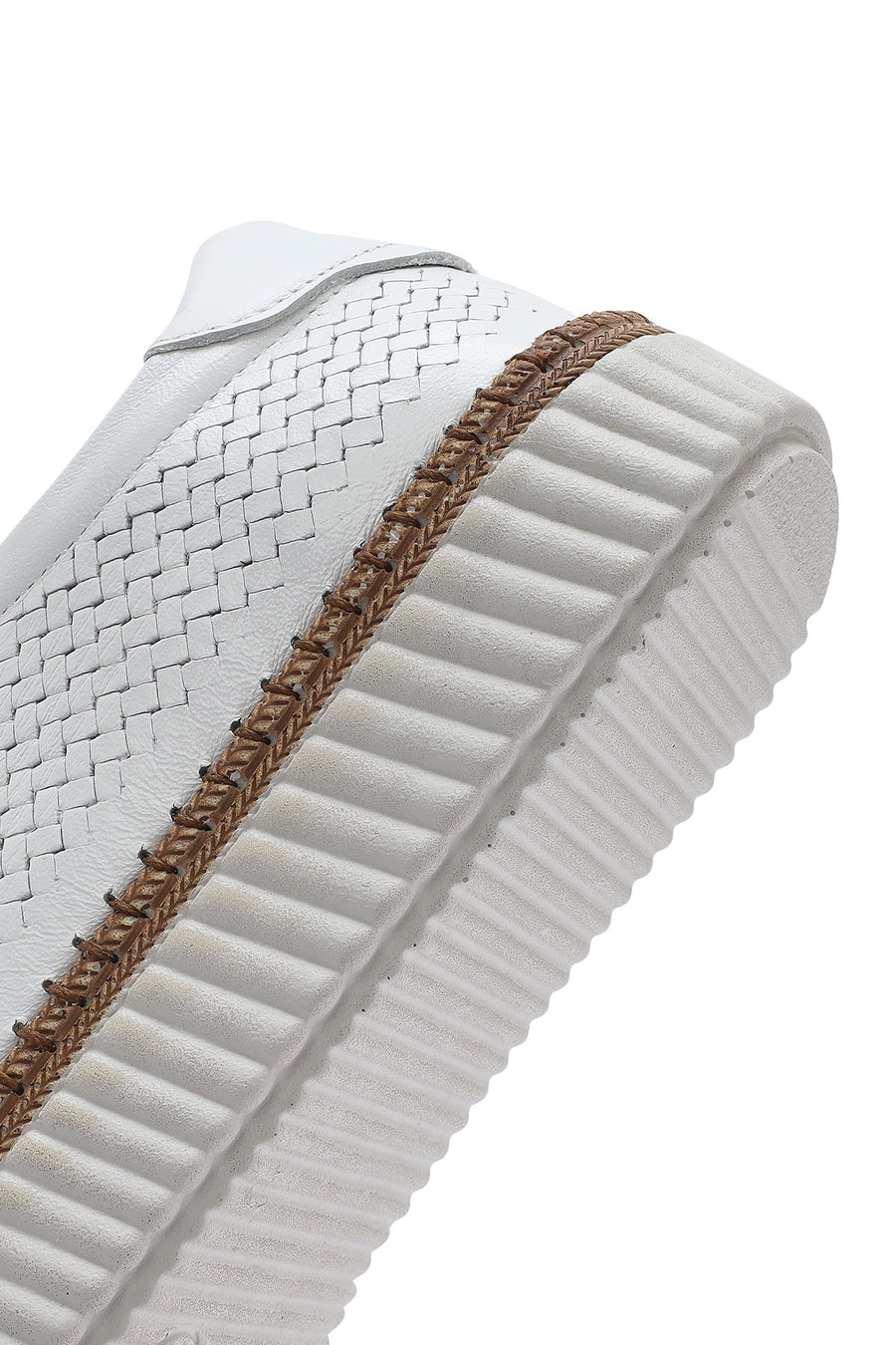 Woman White Lace-Up Leather Sneaker