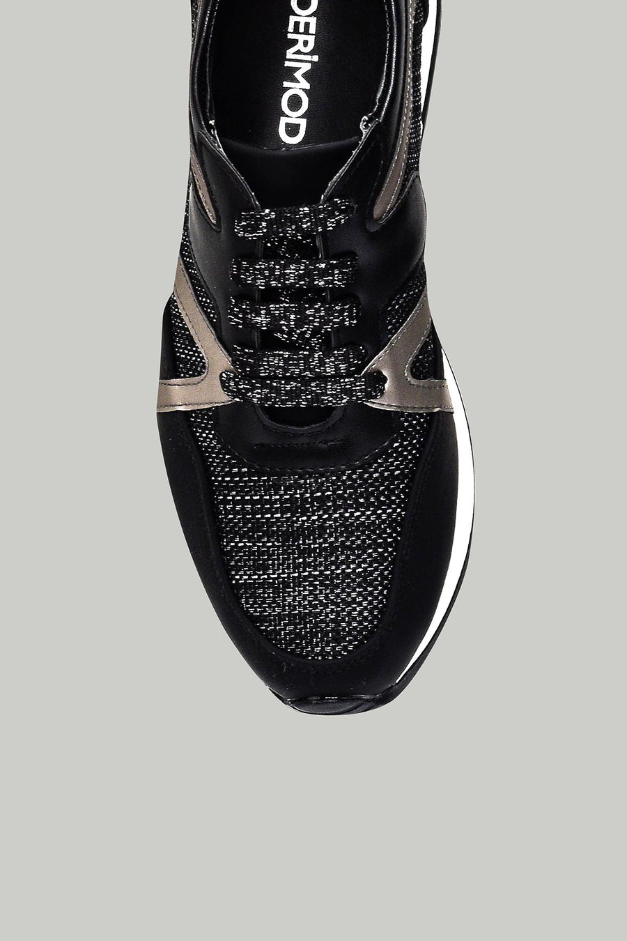 Women's Sports Shoes