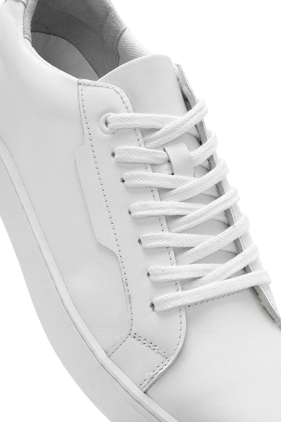 Male White Lace-Up Leather Sneaker